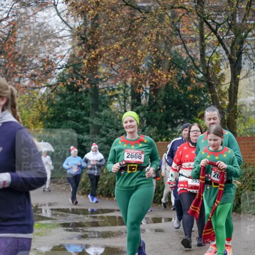 07.12.2025 - St. Pauli X-Mass-Run No. 15 Michael Burmester http://msf.ph/oto/9410389 07.12.2025 09:47:54 Laufen 2666, 392, 26 meine-sportfotos.de