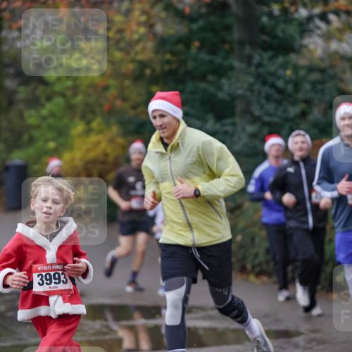 07.12.2025 - St. Pauli X-Mass-Run No. 15 Michael Burmester http://msf.ph/oto/9410417 07.12.2025 11:40:01 Laufen 3993, 3802 meine-sportfotos.de