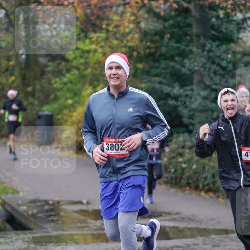 07.12.2025 - St. Pauli X-Mass-Run No. 15 Michael Burmester http://msf.ph/oto/9410426 07.12.2025 11:40:03 Laufen 3802, 4790, 33 meine-sportfotos.de