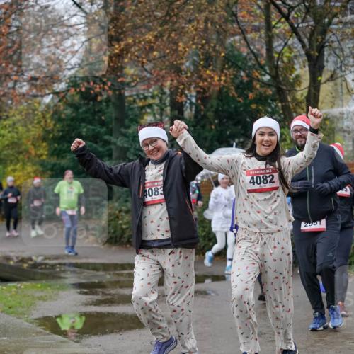 07.12.2025 - St. Pauli X-Mass-Run No. 15 Michael Burmester http://msf.ph/oto/9410445 07.12.2025 09:48:00 Laufen 4083, 15, 4082, 2951 meine-sportfotos.de