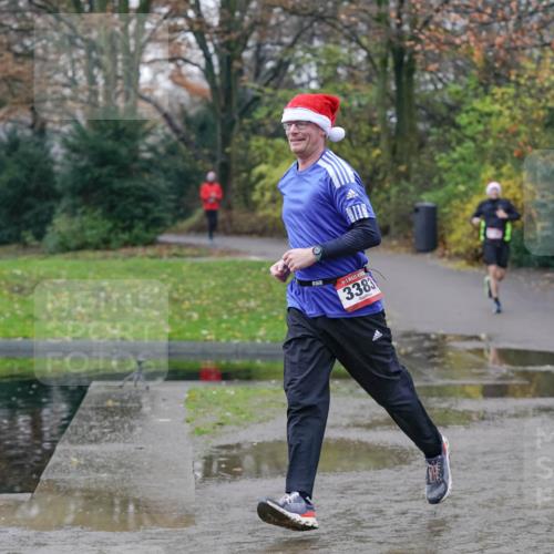 07.12.2025 - St. Pauli X-Mass-Run No. 15 Michael Burmester http://msf.ph/oto/9410450 07.12.2025 11:40:05 Laufen 3383, 1928 meine-sportfotos.de