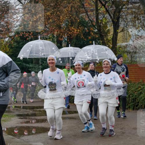 07.12.2025 - St. Pauli X-Mass-Run No. 15 Michael Burmester http://msf.ph/oto/9410475 07.12.2025 09:48:04 Laufen 59 meine-sportfotos.de