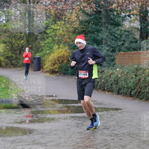 07.12.2025 - St. Pauli X-Mass-Run No. 15 Michael Burmester http://msf.ph/oto/9410479 07.12.2025 11:40:10 Laufen 1144 meine-sportfotos.de