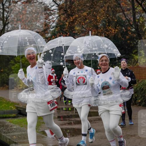 07.12.2025 - St. Pauli X-Mass-Run No. 15 Michael Burmester http://msf.ph/oto/9410489 07.12.2025 09:48:05 Laufen 186, 18 meine-sportfotos.de