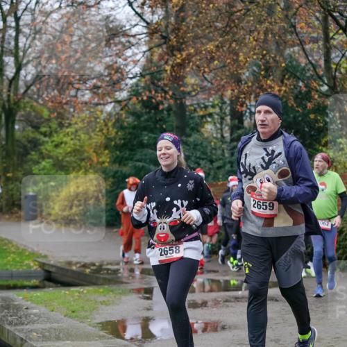 07.12.2025 - St. Pauli X-Mass-Run No. 15 Michael Burmester http://msf.ph/oto/9410513 07.12.2025 09:48:06 Laufen 2658, 2659, 062, 68, 30 meine-sportfotos.de