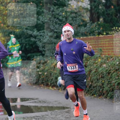 07.12.2025 - St. Pauli X-Mass-Run No. 15 Michael Burmester http://msf.ph/oto/9410518 07.12.2025 11:40:24 Laufen 1720, 15, 1331 meine-sportfotos.de