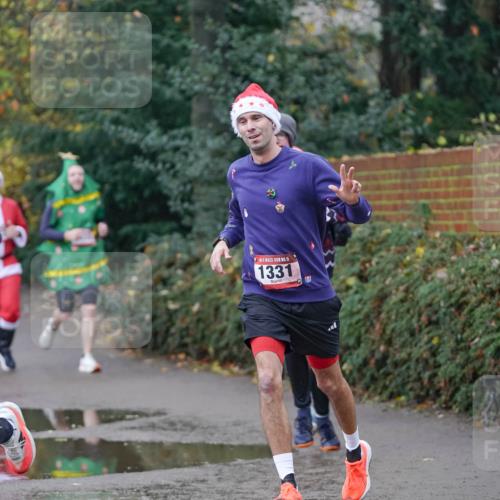 07.12.2025 - St. Pauli X-Mass-Run No. 15 Michael Burmester http://msf.ph/oto/9410520 07.12.2025 11:40:24 Laufen 1720, 15, 1331 meine-sportfotos.de