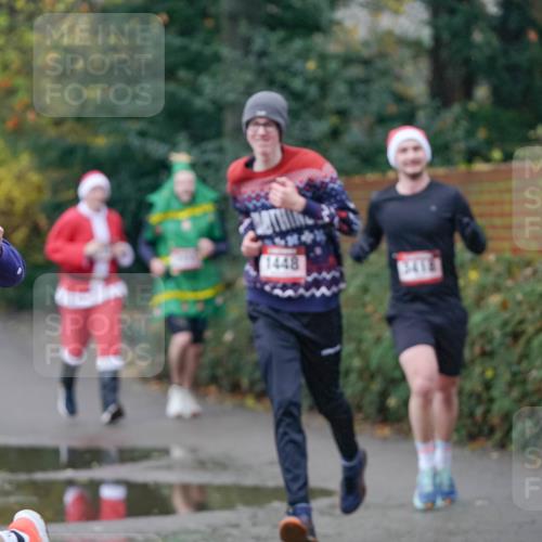 07.12.2025 - St. Pauli X-Mass-Run No. 15 Michael Burmester http://msf.ph/oto/9410524 07.12.2025 11:40:25 Laufen 15, 331, 17, 1448, 3418 meine-sportfotos.de