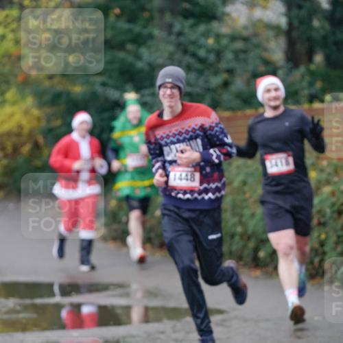07.12.2025 - St. Pauli X-Mass-Run No. 15 Michael Burmester http://msf.ph/oto/9410527 07.12.2025 11:40:25 Laufen 3418, 1448 meine-sportfotos.de