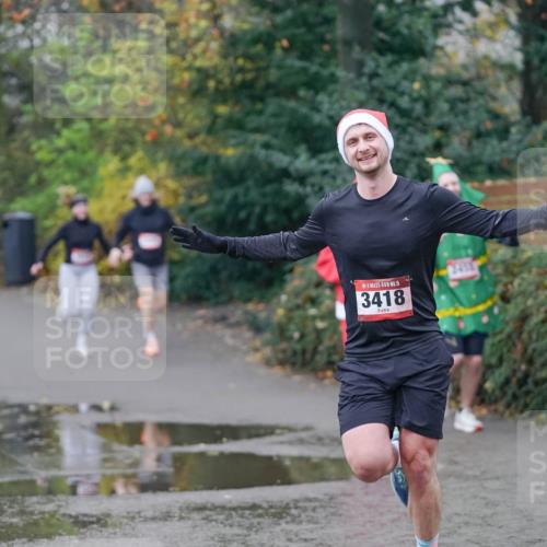 07.12.2025 - St. Pauli X-Mass-Run No. 15 Michael Burmester http://msf.ph/oto/9410532 07.12.2025 11:40:26 Laufen 5, 8, 15, 3418, 2455 meine-sportfotos.de