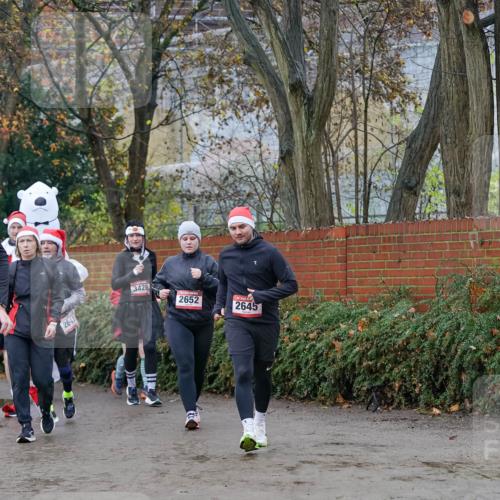 07.12.2025 - St. Pauli X-Mass-Run No. 15 Michael Burmester http://msf.ph/oto/9410543 07.12.2025 09:48:10 Laufen 2641, 3428, 2652, 2645 meine-sportfotos.de