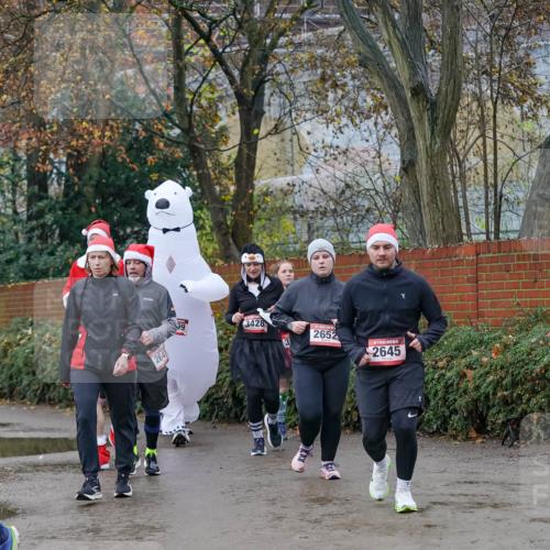 07.12.2025 - St. Pauli X-Mass-Run No. 15 Michael Burmester http://msf.ph/oto/9410549 07.12.2025 09:48:11 Laufen 2641, 3428, 99, 2652, 2645 meine-sportfotos.de