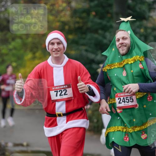 07.12.2025 - St. Pauli X-Mass-Run No. 15 Michael Burmester http://msf.ph/oto/9410556 07.12.2025 11:40:29 Laufen 15, 722, 2455 meine-sportfotos.de