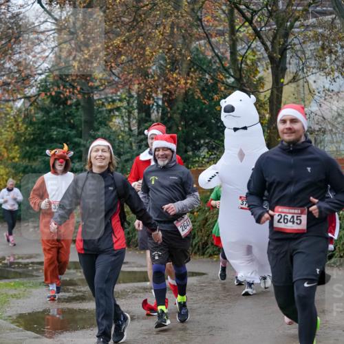 07.12.2025 - St. Pauli X-Mass-Run No. 15 Michael Burmester http://msf.ph/oto/9410567 07.12.2025 09:48:12 Laufen 3, 2641, 37, 2645 meine-sportfotos.de