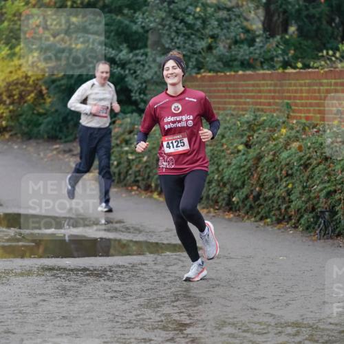 07.12.2025 - St. Pauli X-Mass-Run No. 15 Michael Burmester http://msf.ph/oto/9410600 07.12.2025 11:40:34 Laufen 4125 meine-sportfotos.de