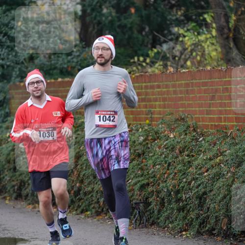 07.12.2025 - St. Pauli X-Mass-Run No. 15 Michael Burmester http://msf.ph/oto/9410671 07.12.2025 11:40:47 Laufen 1030, 1042 meine-sportfotos.de