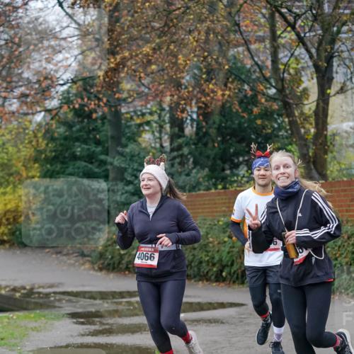 07.12.2025 - St. Pauli X-Mass-Run No. 15 Michael Burmester http://msf.ph/oto/9410676 07.12.2025 09:48:25 Laufen 4066 meine-sportfotos.de