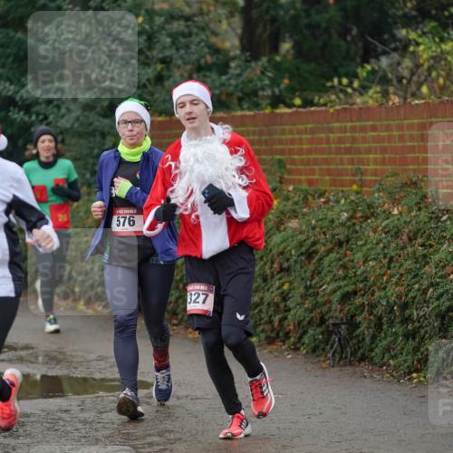 07.12.2025 - St. Pauli X-Mass-Run No. 15 Michael Burmester http://msf.ph/oto/9410698 07.12.2025 11:40:51 Laufen 317, 3817, 15, 576, 15, 327 meine-sportfotos.de