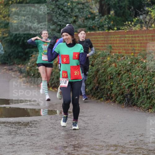 07.12.2025 - St. Pauli X-Mass-Run No. 15 Michael Burmester http://msf.ph/oto/9410719 07.12.2025 11:40:54 Laufen 319, 5, 17, 318, 20 meine-sportfotos.de