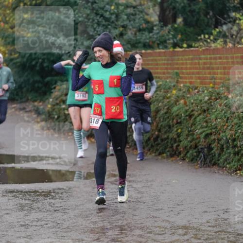 07.12.2025 - St. Pauli X-Mass-Run No. 15 Michael Burmester http://msf.ph/oto/9410722 07.12.2025 11:40:54 Laufen 3192, 17, 318, 20, 3459 meine-sportfotos.de