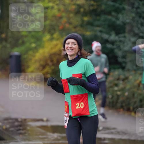 07.12.2025 - St. Pauli X-Mass-Run No. 15 Michael Burmester http://msf.ph/oto/9410731 07.12.2025 11:40:55 Laufen 20, 20, 18, 4312 meine-sportfotos.de