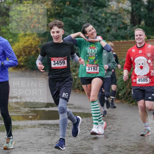 07.12.2025 - St. Pauli X-Mass-Run No. 15 Michael Burmester http://msf.ph/oto/9410752 07.12.2025 11:40:57 Laufen 4312, 15, 3459, 3192, 4505 meine-sportfotos.de
