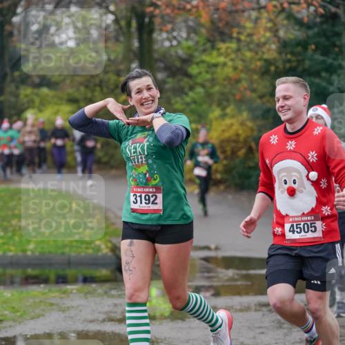 07.12.2025 - St. Pauli X-Mass-Run No. 15 Michael Burmester http://msf.ph/oto/9410772 07.12.2025 11:40:59 Laufen 15, 3192, 15, 4505, 2741 meine-sportfotos.de