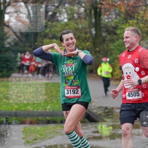 07.12.2025 - St. Pauli X-Mass-Run No. 15 Michael Burmester http://msf.ph/oto/9410778 07.12.2025 11:40:59 Laufen 15, 3192, 15, 4505, 2811 meine-sportfotos.de