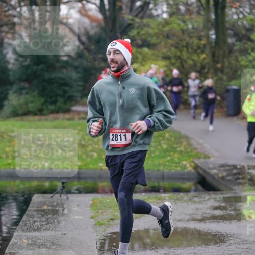 07.12.2025 - St. Pauli X-Mass-Run No. 15 Michael Burmester http://msf.ph/oto/9410787 07.12.2025 11:41:00 Laufen 15, 2811, 27 meine-sportfotos.de