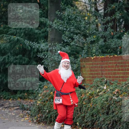 07.12.2025 - St. Pauli X-Mass-Run No. 15 Michael Burmester http://msf.ph/oto/9410788 07.12.2025 09:49:13 Laufen 974 meine-sportfotos.de