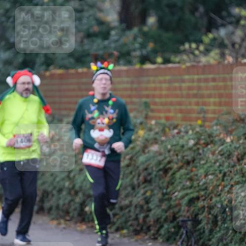 07.12.2025 - St. Pauli X-Mass-Run No. 15 Michael Burmester http://msf.ph/oto/9410795 07.12.2025 11:41:03 Laufen 1404 meine-sportfotos.de