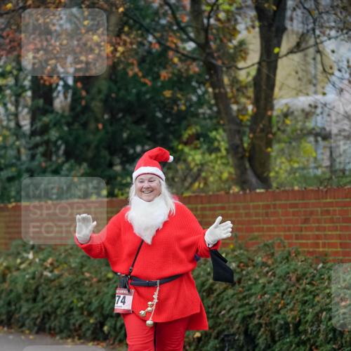 07.12.2025 - St. Pauli X-Mass-Run No. 15 Michael Burmester http://msf.ph/oto/9410818 07.12.2025 09:49:20 Laufen 74 meine-sportfotos.de