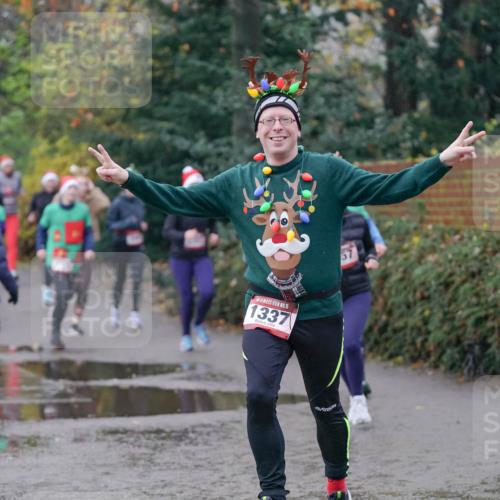 07.12.2025 - St. Pauli X-Mass-Run No. 15 Michael Burmester http://msf.ph/oto/9410831 07.12.2025 11:41:06 Laufen 15, 1337 meine-sportfotos.de