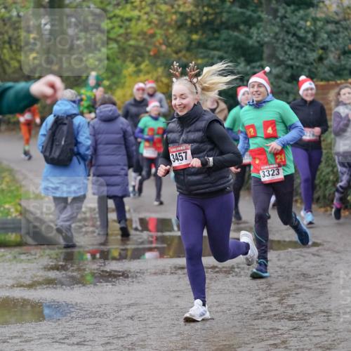 07.12.2025 - St. Pauli X-Mass-Run No. 15 Michael Burmester http://msf.ph/oto/9410846 07.12.2025 11:41:08 Laufen 3457, 3323 meine-sportfotos.de