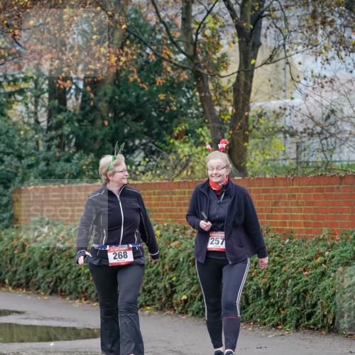 07.12.2025 - St. Pauli X-Mass-Run No. 15 Michael Burmester http://msf.ph/oto/9410862 07.12.2025 09:49:29 Laufen 268, 257 meine-sportfotos.de
