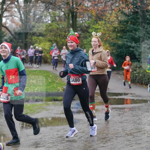 07.12.2025 - St. Pauli X-Mass-Run No. 15 Michael Burmester http://msf.ph/oto/9410920 07.12.2025 11:41:12 Laufen 3325, 24, 3480, 981, 3322 meine-sportfotos.de