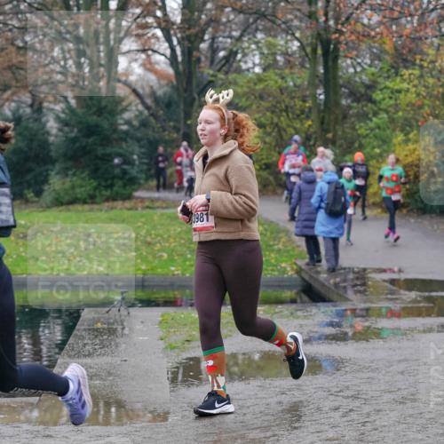 07.12.2025 - St. Pauli X-Mass-Run No. 15 Michael Burmester http://msf.ph/oto/9410932 07.12.2025 11:41:13 Laufen 480, 3981, 4244, 3322 meine-sportfotos.de