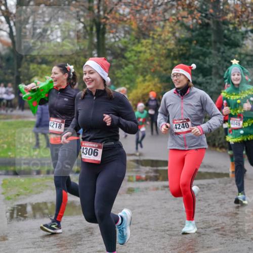 07.12.2025 - St. Pauli X-Mass-Run No. 15 Michael Burmester http://msf.ph/oto/9410956 07.12.2025 11:41:15 Laufen 4218, 15, 4306, 4240, 4049 meine-sportfotos.de