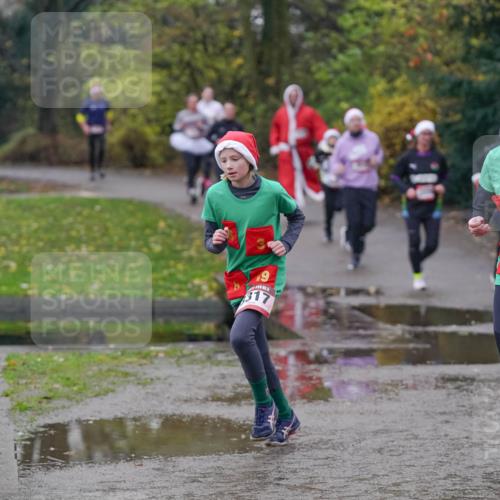 07.12.2025 - St. Pauli X-Mass-Run No. 15 Michael Burmester http://msf.ph/oto/9411006 07.12.2025 11:41:21 Laufen 16, 317, 15, 3316 meine-sportfotos.de