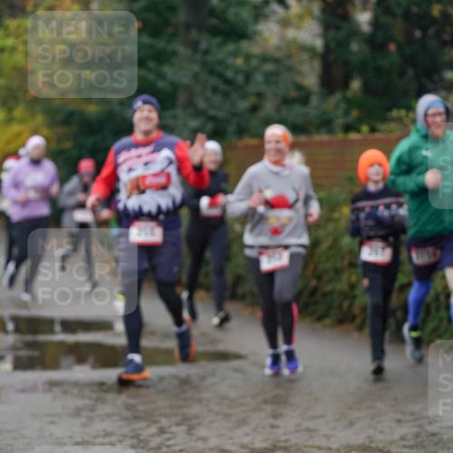 07.12.2025 - St. Pauli X-Mass-Run No. 15 Michael Burmester http://msf.ph/oto/9411015 07.12.2025 11:41:22 Laufen 256, 213 meine-sportfotos.de