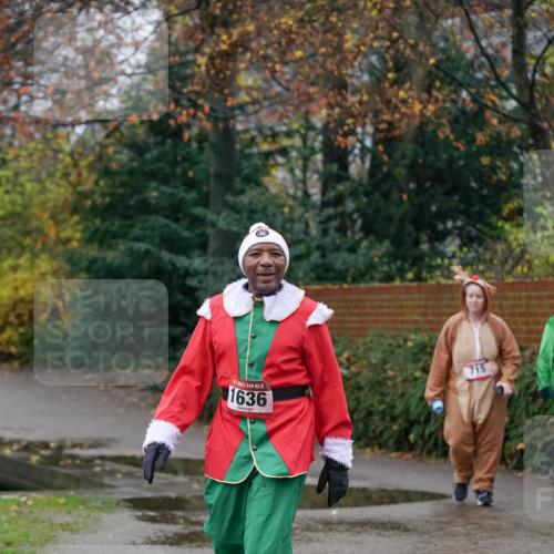 07.12.2025 - St. Pauli X-Mass-Run No. 15 Michael Burmester http://msf.ph/oto/9411022 07.12.2025 09:50:56 Laufen 5, 1636, 715 meine-sportfotos.de