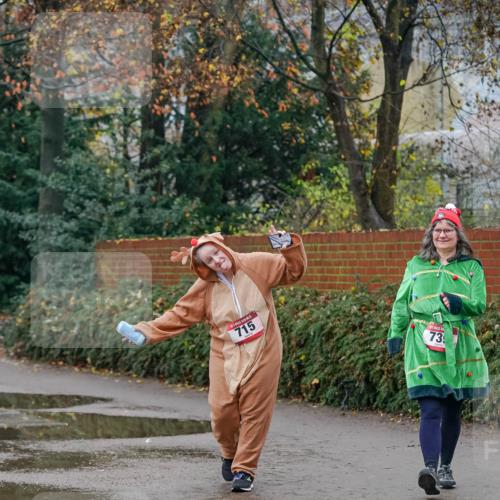 07.12.2025 - St. Pauli X-Mass-Run No. 15 Michael Burmester http://msf.ph/oto/9411040 07.12.2025 09:50:59 Laufen 715, 73 meine-sportfotos.de
