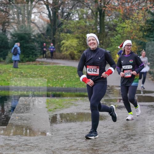 07.12.2025 - St. Pauli X-Mass-Run No. 15 Michael Burmester http://msf.ph/oto/9411059 07.12.2025 11:41:26 Laufen 15, 4242, 2095, 3803 meine-sportfotos.de