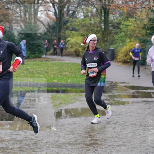 07.12.2025 - St. Pauli X-Mass-Run No. 15 Michael Burmester http://msf.ph/oto/9411066 07.12.2025 11:41:27 Laufen 4242, 2095, 3803, 124 meine-sportfotos.de