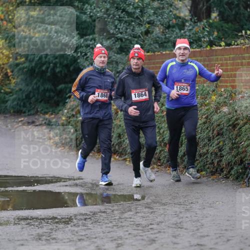 07.12.2025 - St. Pauli X-Mass-Run No. 15 Michael Burmester http://msf.ph/oto/9411156 07.12.2025 11:41:39 Laufen 1868, 1864, 1865 meine-sportfotos.de