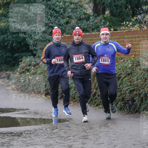 07.12.2025 - St. Pauli X-Mass-Run No. 15 Michael Burmester http://msf.ph/oto/9411165 07.12.2025 11:41:40 Laufen 1868, 1864, 1865 meine-sportfotos.de