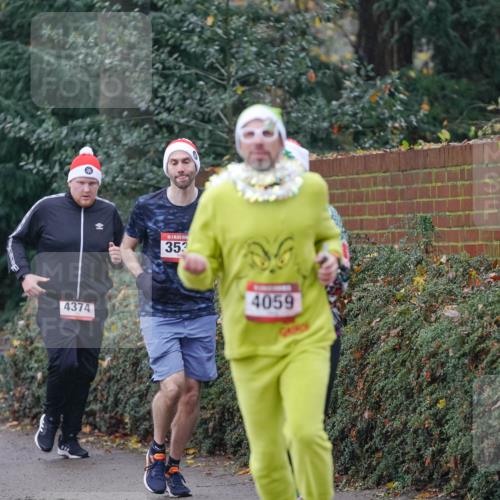 07.12.2025 - St. Pauli X-Mass-Run No. 15 Michael Burmester http://msf.ph/oto/9411211 07.12.2025 11:41:51 Laufen 4375, 3385, 4374, 353, 4059 meine-sportfotos.de