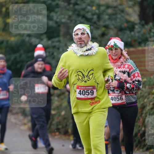 07.12.2025 - St. Pauli X-Mass-Run No. 15 Michael Burmester http://msf.ph/oto/9411217 07.12.2025 11:41:52 Laufen 15, 4059, 4056 meine-sportfotos.de