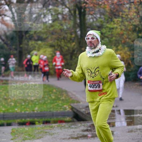 07.12.2025 - St. Pauli X-Mass-Run No. 15 Michael Burmester http://msf.ph/oto/9411225 07.12.2025 11:41:53 Laufen 15, 4059, 40 meine-sportfotos.de
