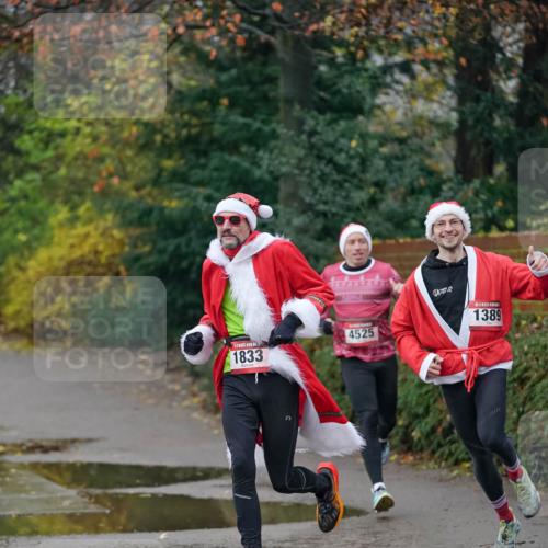 07.12.2025 - St. Pauli X-Mass-Run No. 15 Michael Burmester http://msf.ph/oto/9411227 07.12.2025 09:57:54 Laufen 1833, 4525, 1389 meine-sportfotos.de